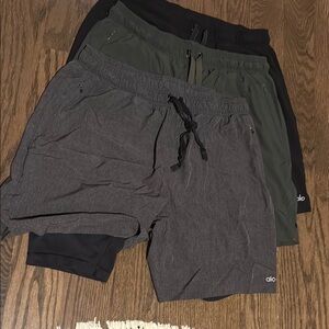 ALO Men's Conquer React 2 in 1 performance short Bundle!